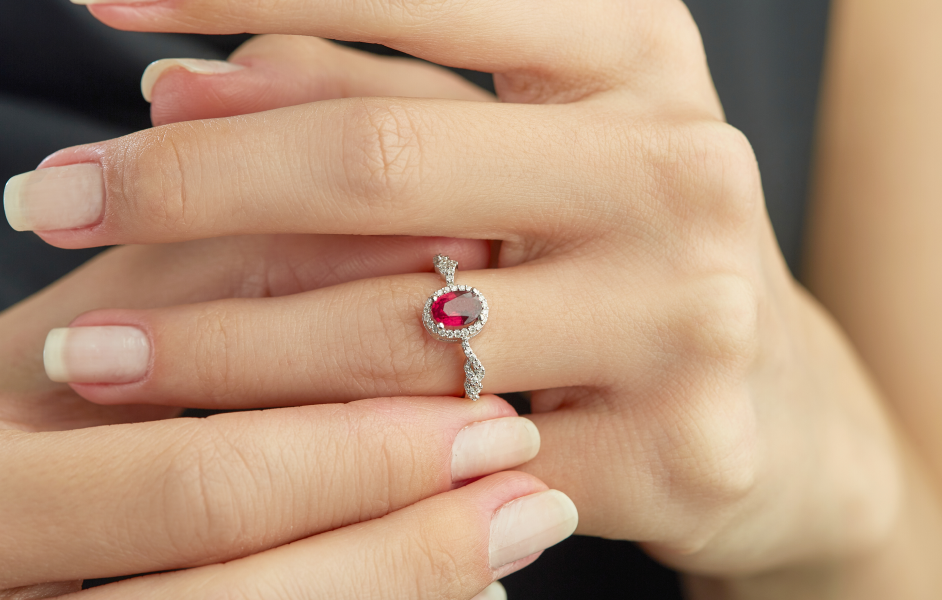 Ruby engagement ring meaning: History, popularity & best style